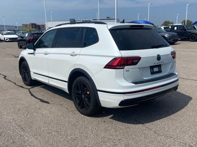 Used 2022 Oryx White Pearl Effect Volkswagen 2.0T SE R-Line Black image 7