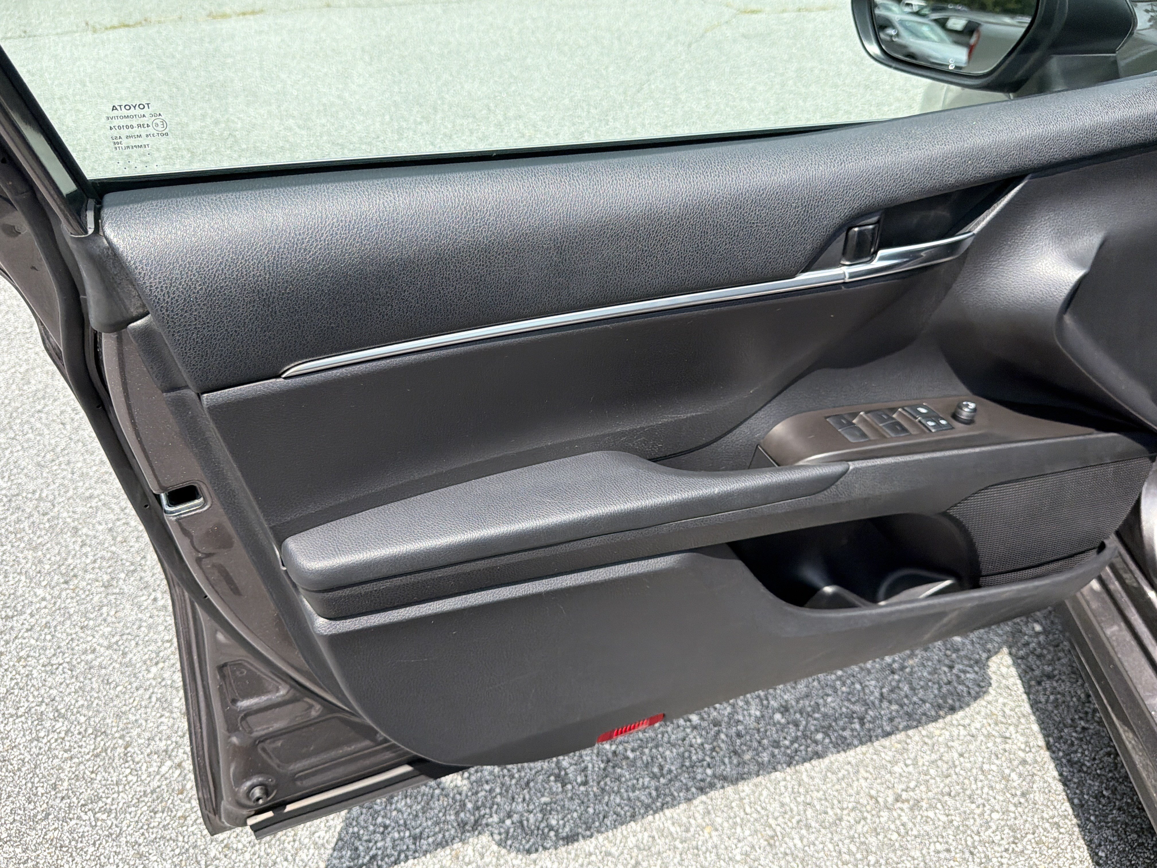 Used 2022 Predawn Gray Mica Toyota SE image 12