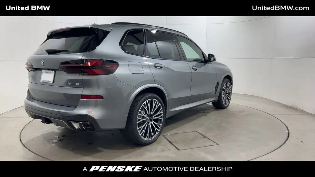 2026 BMW X5 40i - Photo 8