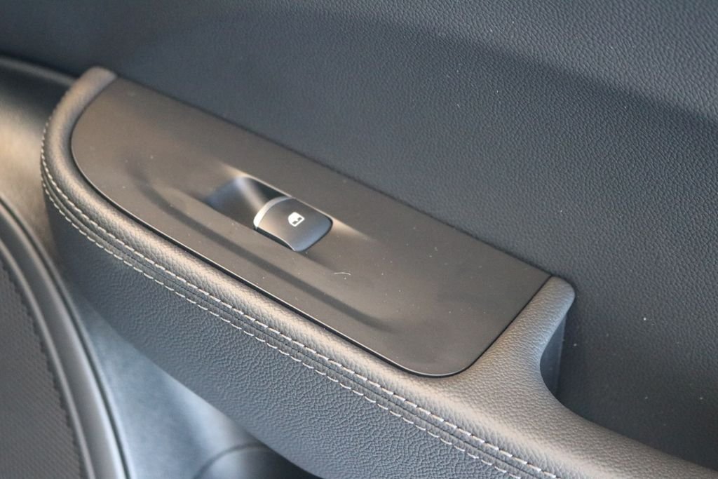 2025 Alfa Romeo Giulia Base - Photo 27