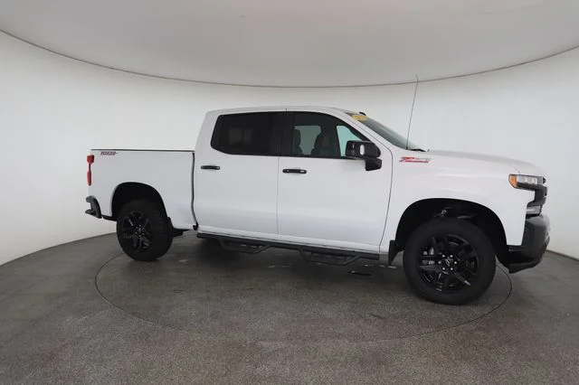 Used 2021 White Chevrolet LT Trail Boss image 29
