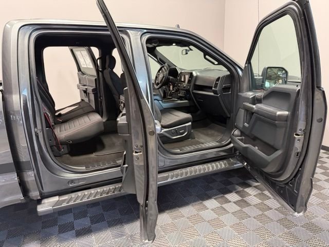 Used 2020 Magnetic Metallic Ford XLT image 22