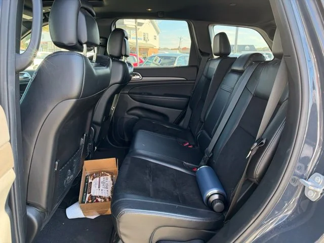Used 2018 Rhino Clearcoat Jeep Altitude image 8