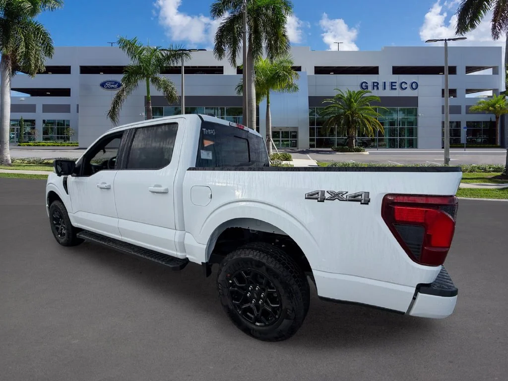 New 2026 Oxford White Ford XLT image 5