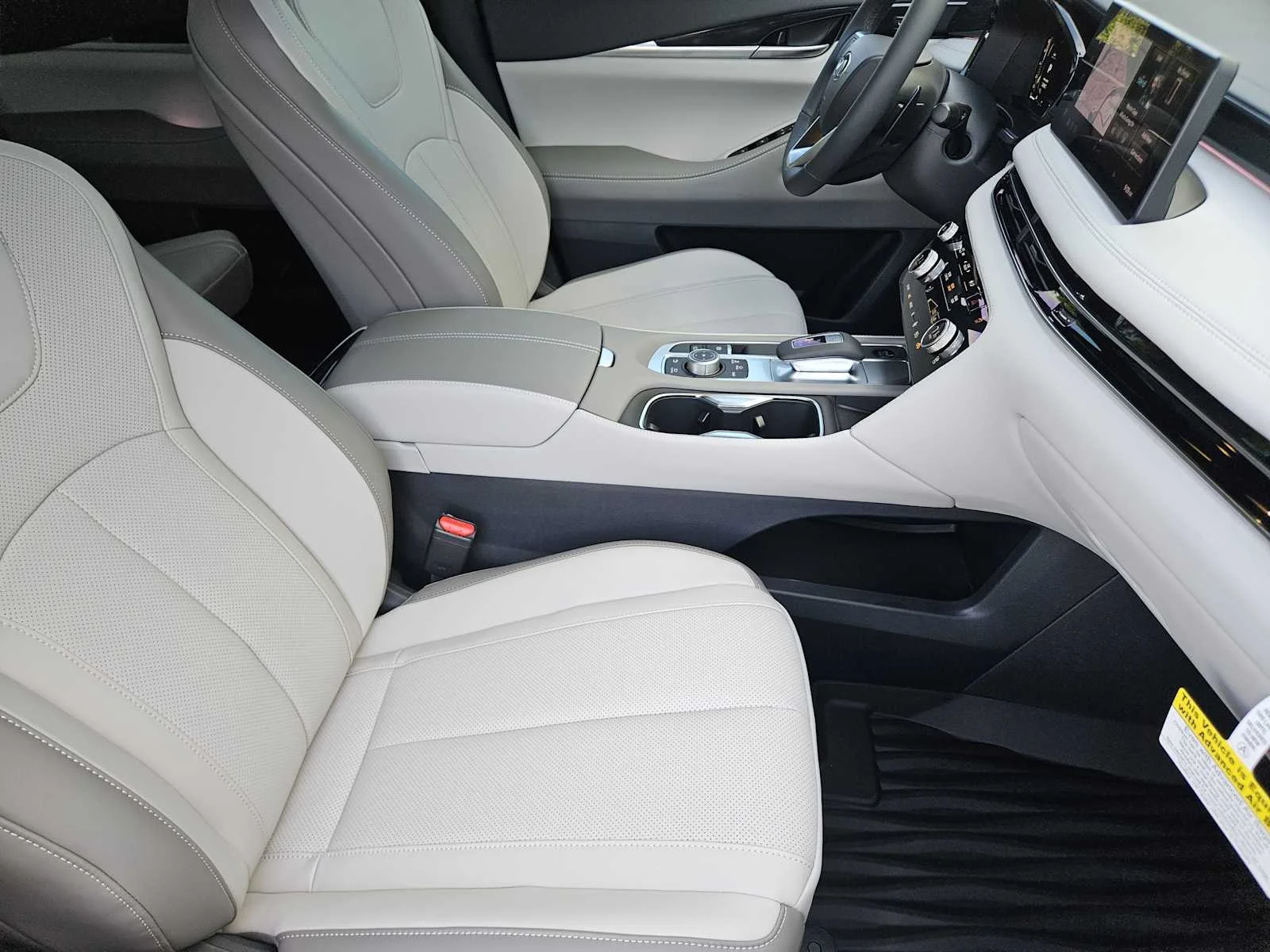 New 2027 GRAPHITE SHADOW INFINITI Sport AWD image 9