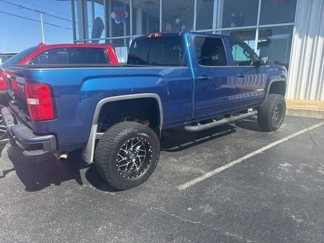 Used 2017 Blue GMC SLE image 9