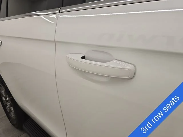 New 2027 Star White Metallic Tri-Coat Ford Active image 8