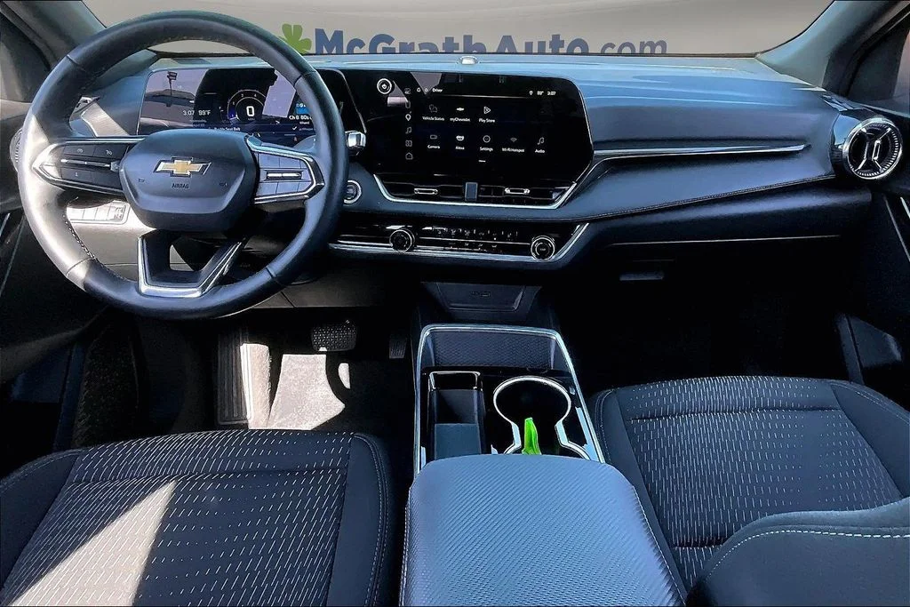 Used 2025 Blue Chevrolet LT image 9