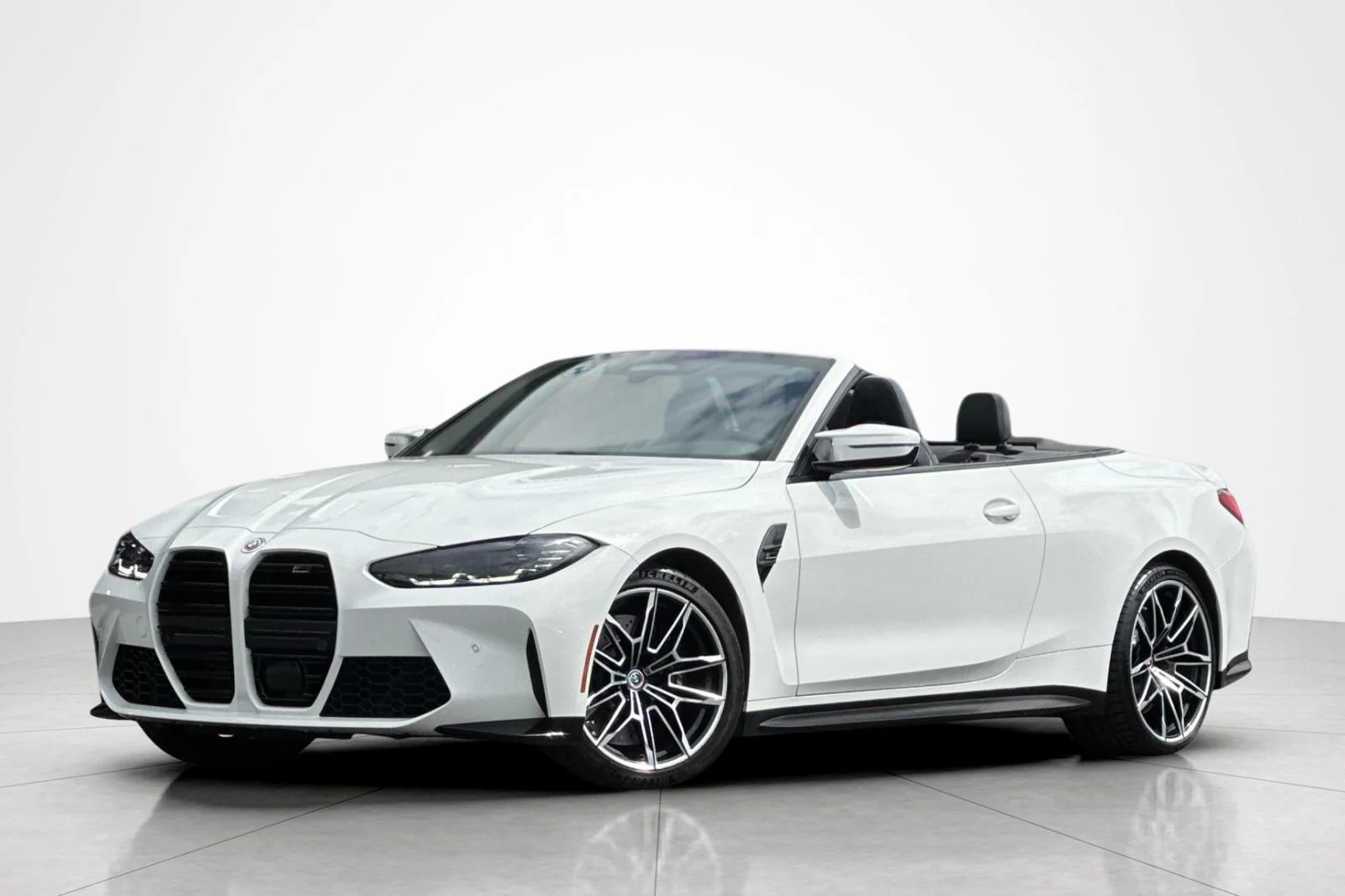 2023 BMW M4 Competition Convertible xDrive's photo