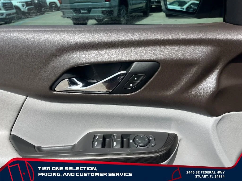 Used 2018 QUICKSILVER METALLIC GMC SLT image 23