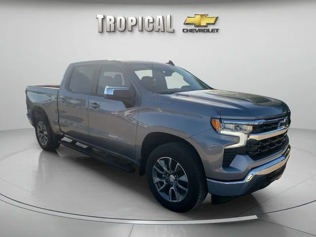 Used 2026 Sterling Gray Metallic Chevrolet LT image 7