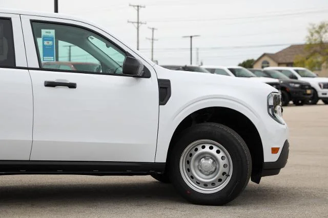 New 2026 Oxford White Ford XL image 2