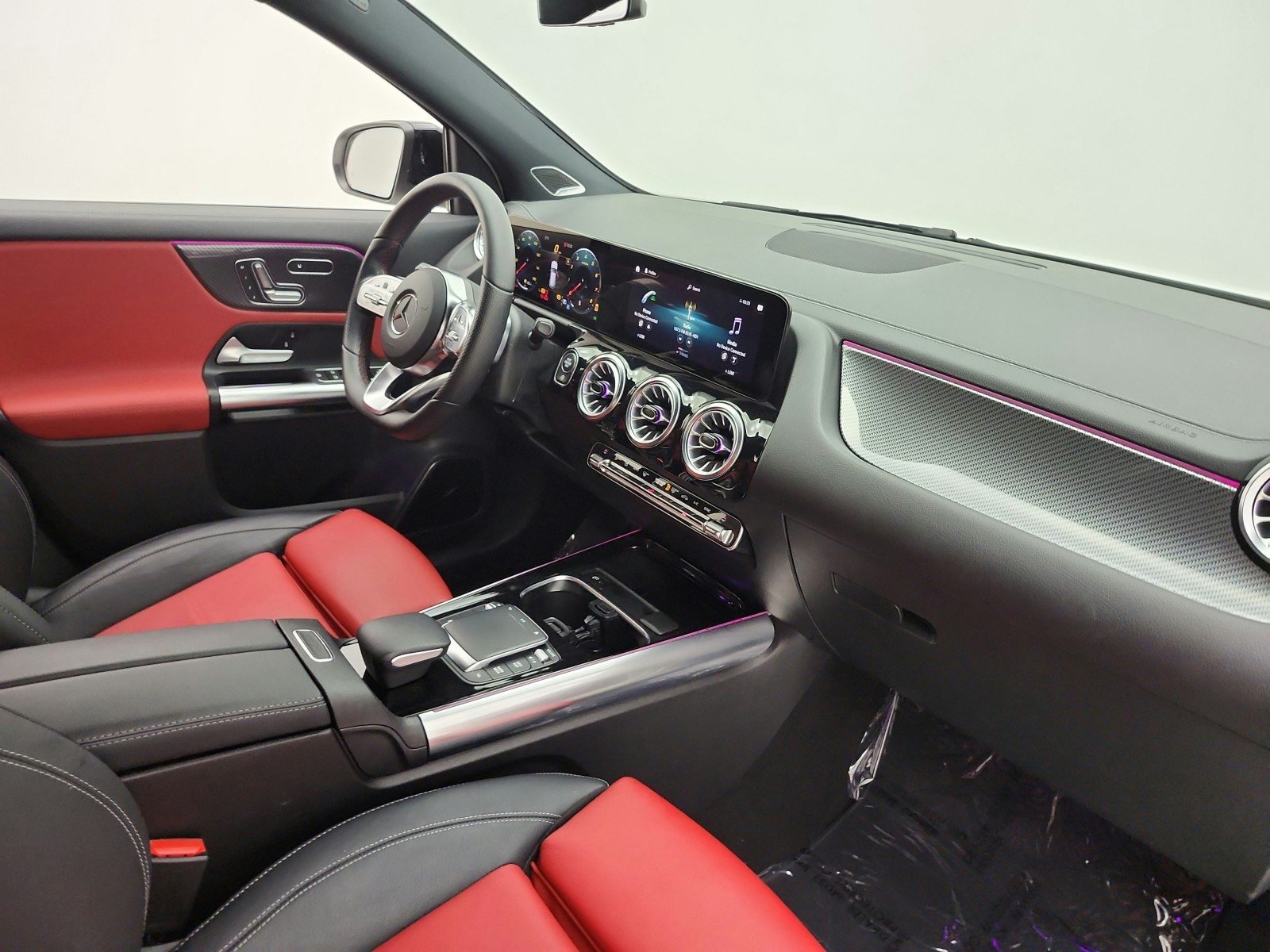Used 2023 Polar White Mercedes-Benz GLA 250 SUV image 21