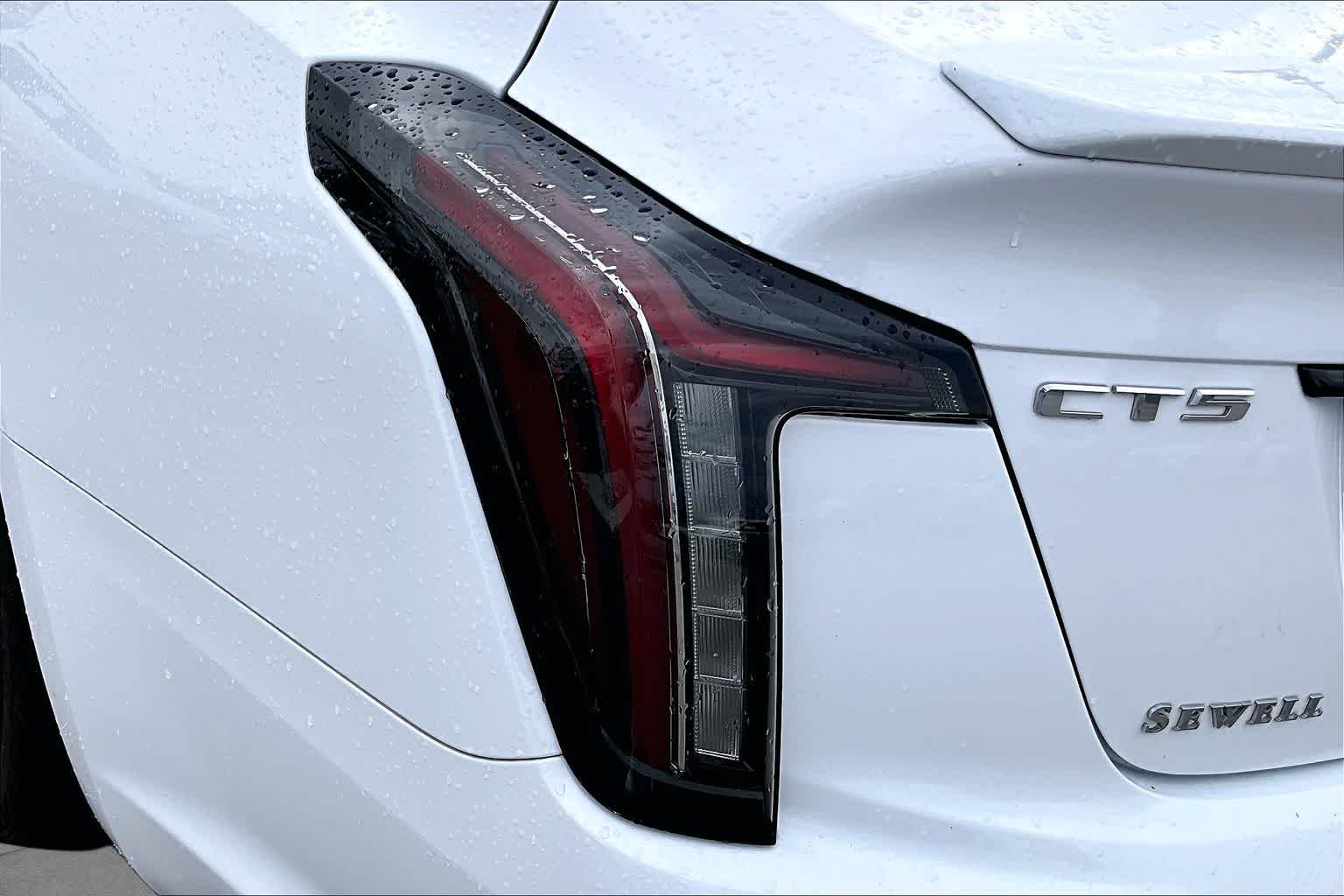 Used 2021 Summit White Cadillac V-Series image 27