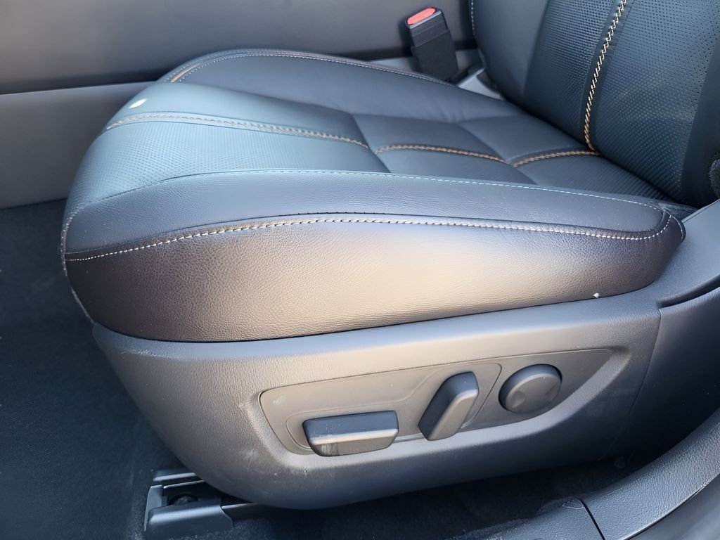 Used 2025 Machine Gray Metallic Mazda 2.5 S Premium Plus Package image 16