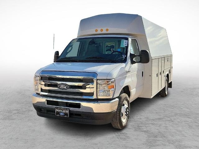 2026 Ford E-Series Cutaway Base - Photo 29