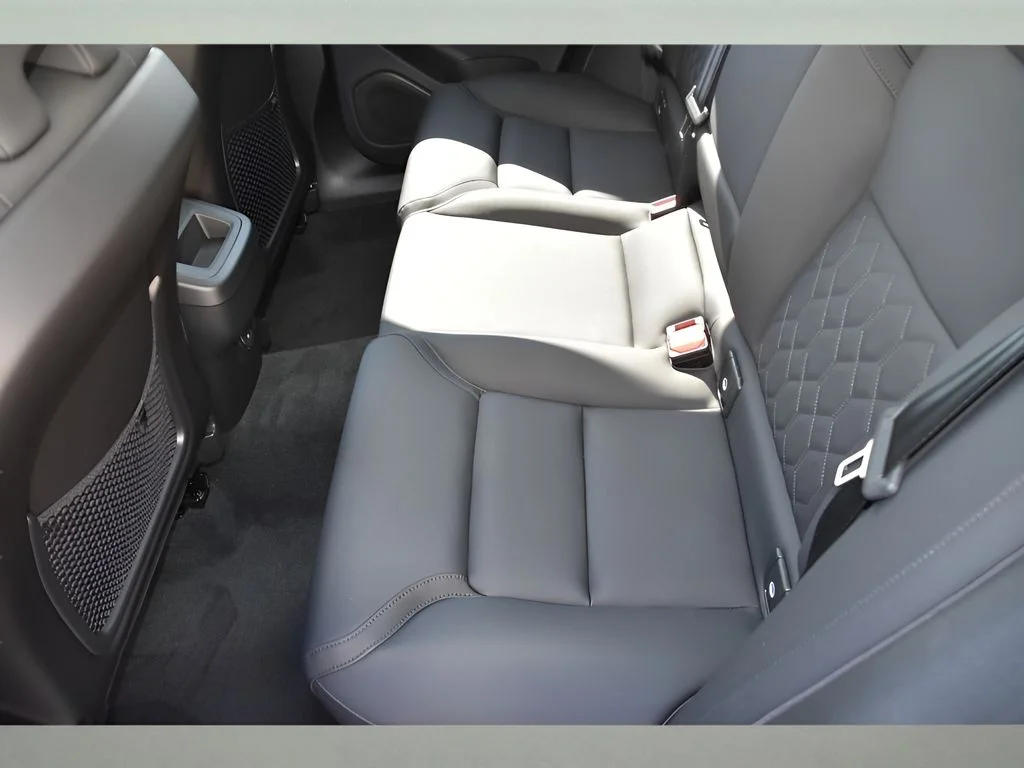 Used 2026 AURORA SILVER Volvo Plus image 14