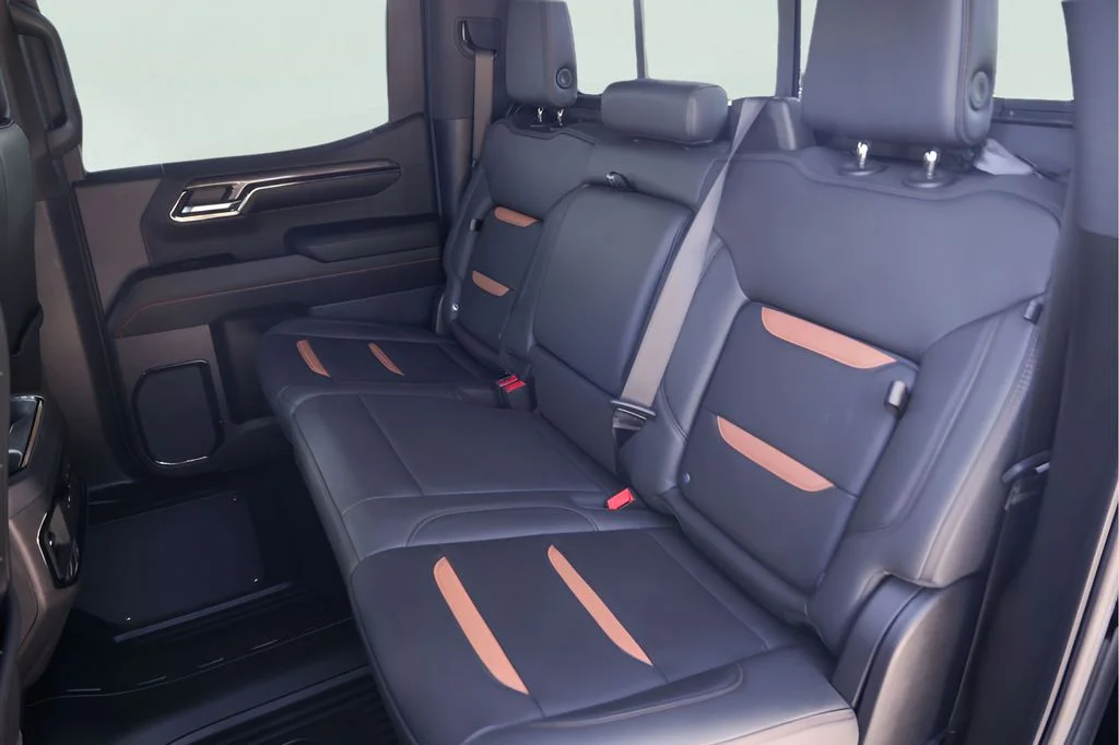 Used 2024 Black GMC AT4 image 27
