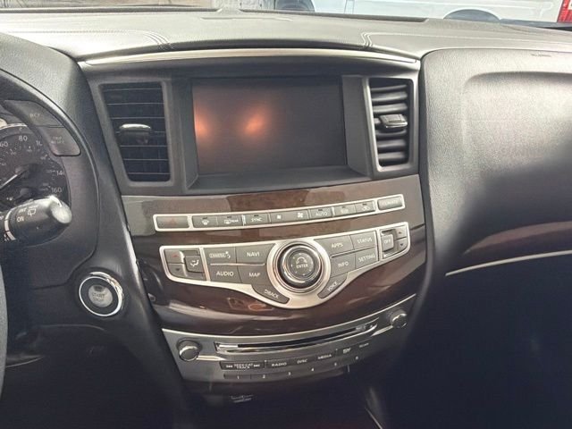Certified Used 2019 White INFINITI LUXE image 24