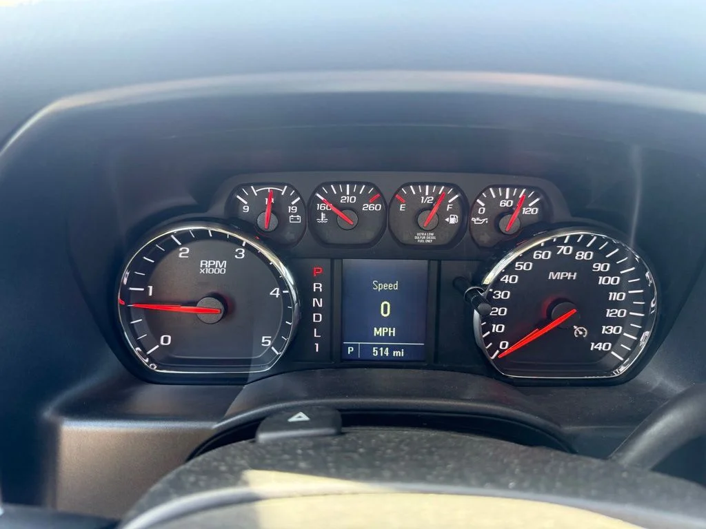 Used 2022 White Chevrolet DUMP image 26