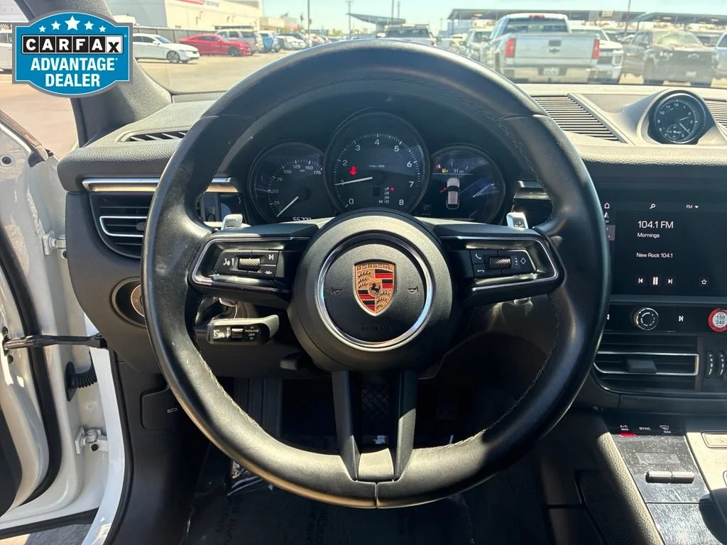 Used 2024  Porsche  image 10