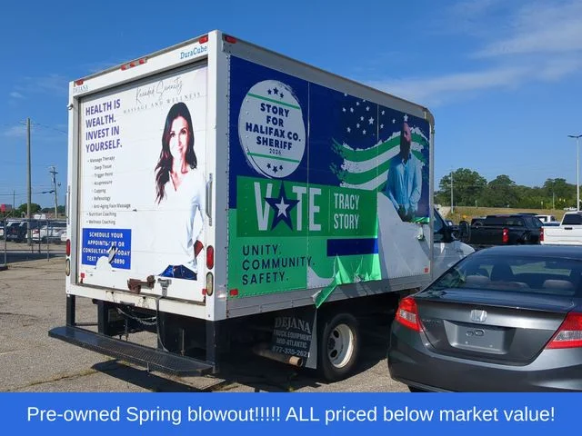 Used 2017 White Ford XL image 5