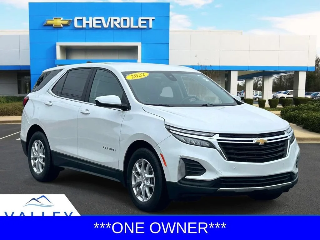 Used 2022 Iridescent Pearl Tricoat Chevrolet LT image 1