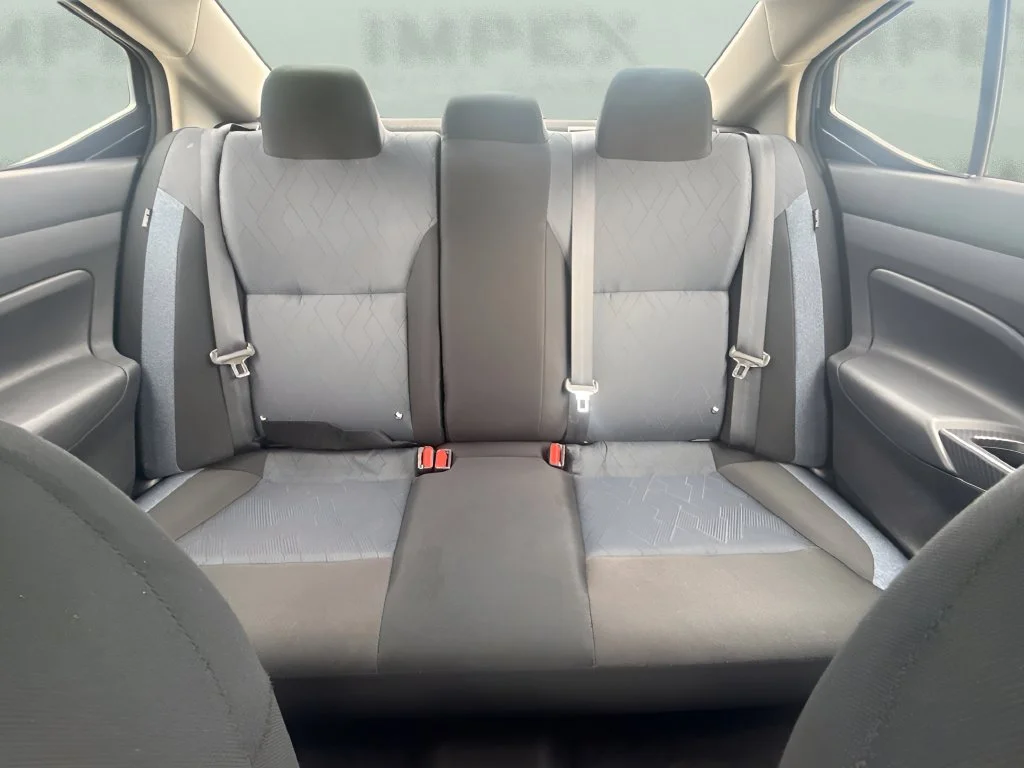 Used 2025 Silver Nissan 1.6 SV image 10
