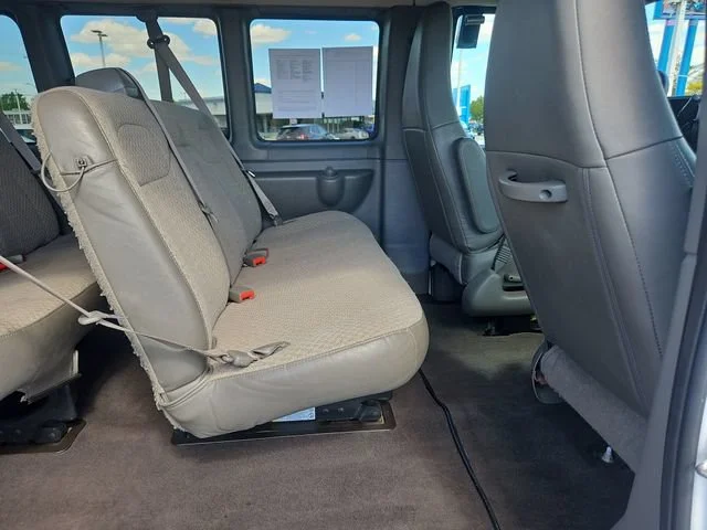 Used 2023 Summit White Chevrolet 1LT image 25
