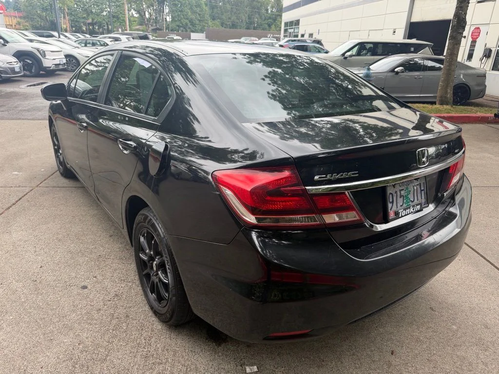 Used 2014 Black Honda LX image 6
