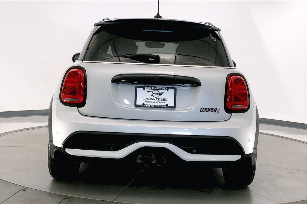 Certified Used 2023 White Silver MINI Signature image 3