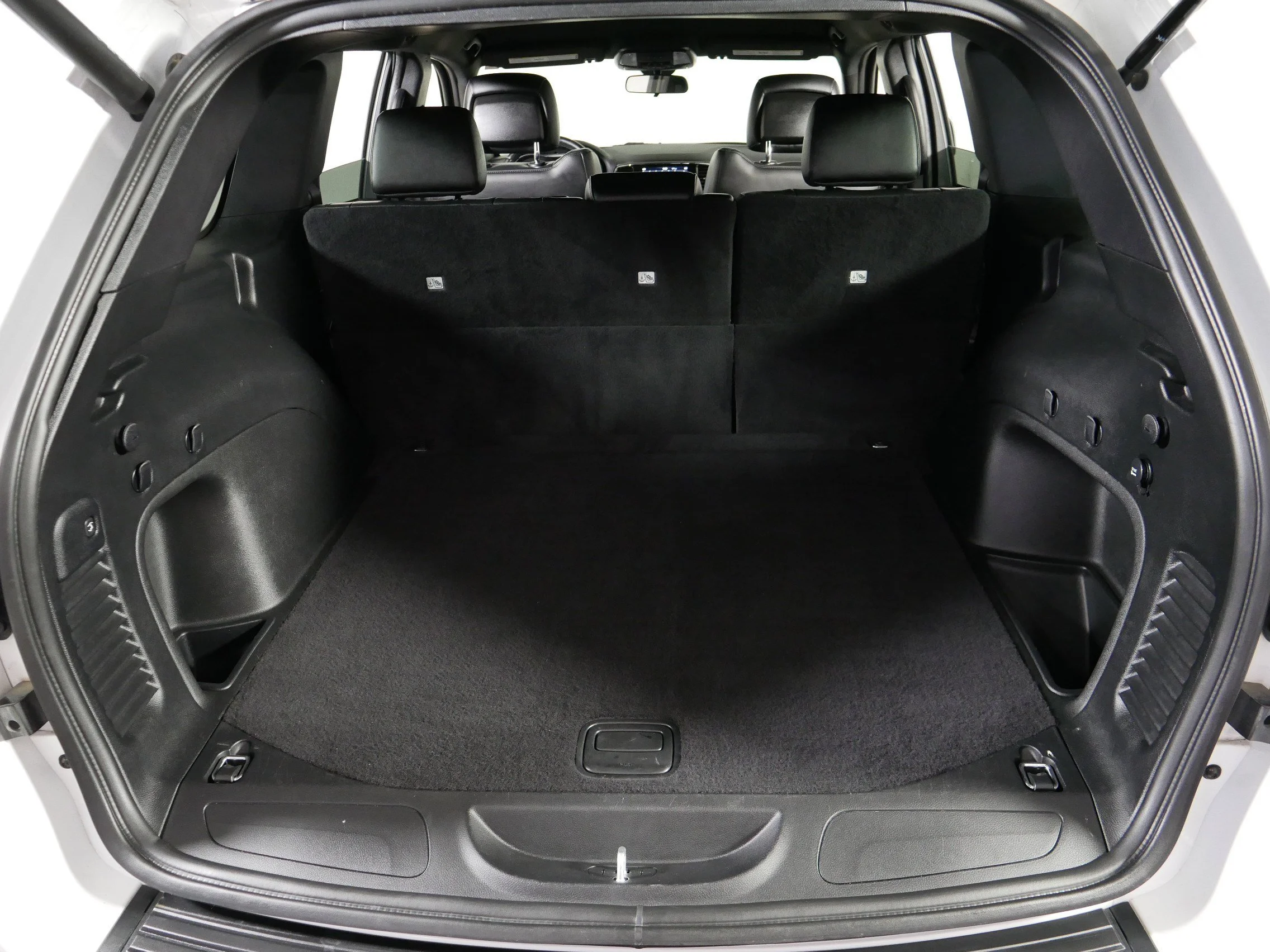 Used 2021 Bright White Clearcoat Jeep Laredo X image 18