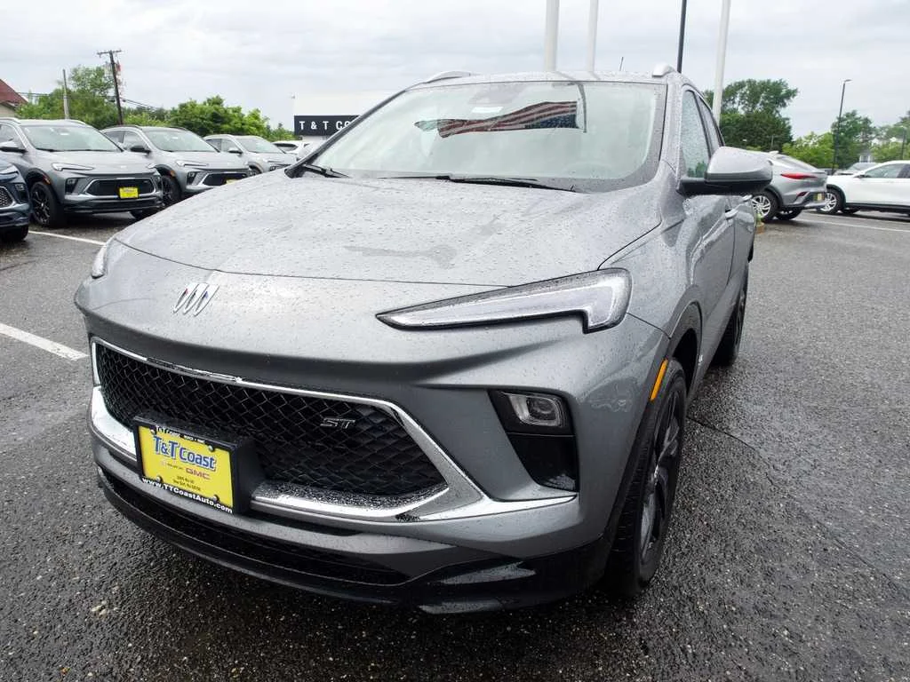 2026 Buick Encore GX Sport Touring AWD's photo