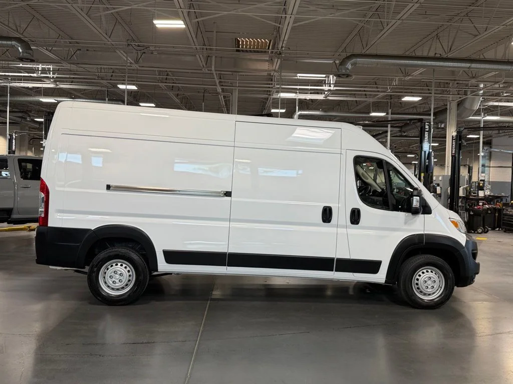 Used 2026 White Ram High Roof 159 WB image 3