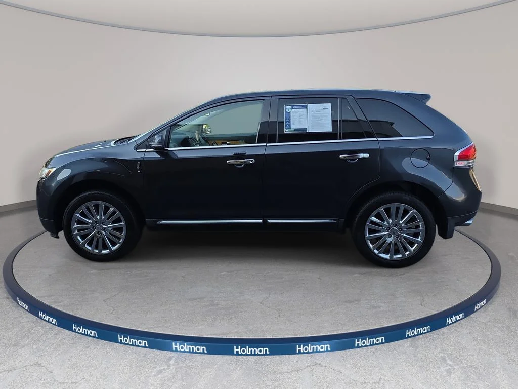 Used 2014 Smoked Quartz Metallic Tinted Clearcoat Lincoln Base image 9