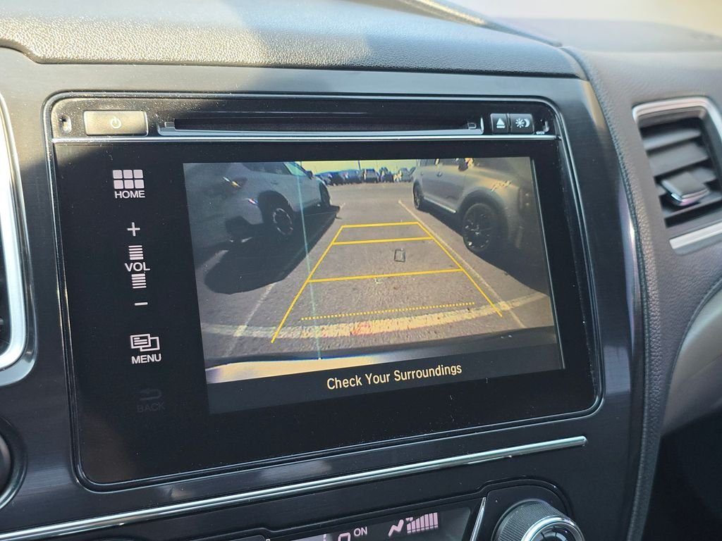 Used 2015  Honda EX image 32