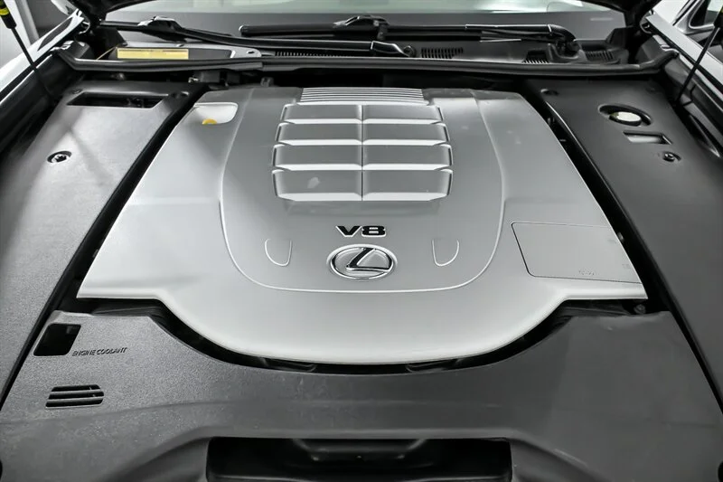 Used 2012 Obsidian Lexus  image 11