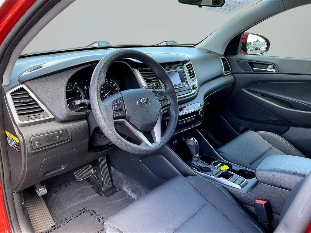 Used 2017 Orange Hyundai SE image 15