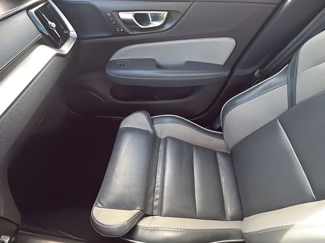 Used 2020 Gray Volvo T5 R-Design image 22