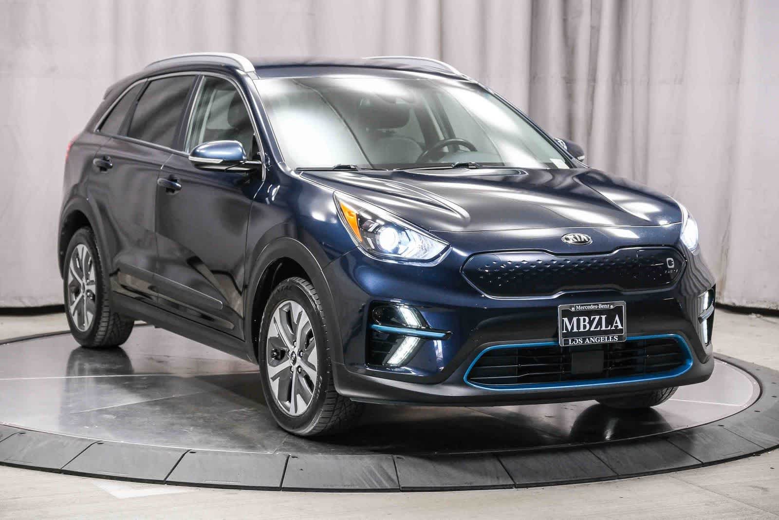 Used 2020 Gravity Blue Kia EX image 5