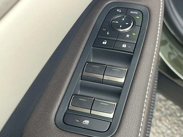 New 2026 Nori Green Pearl Lexus LUXURY image 24