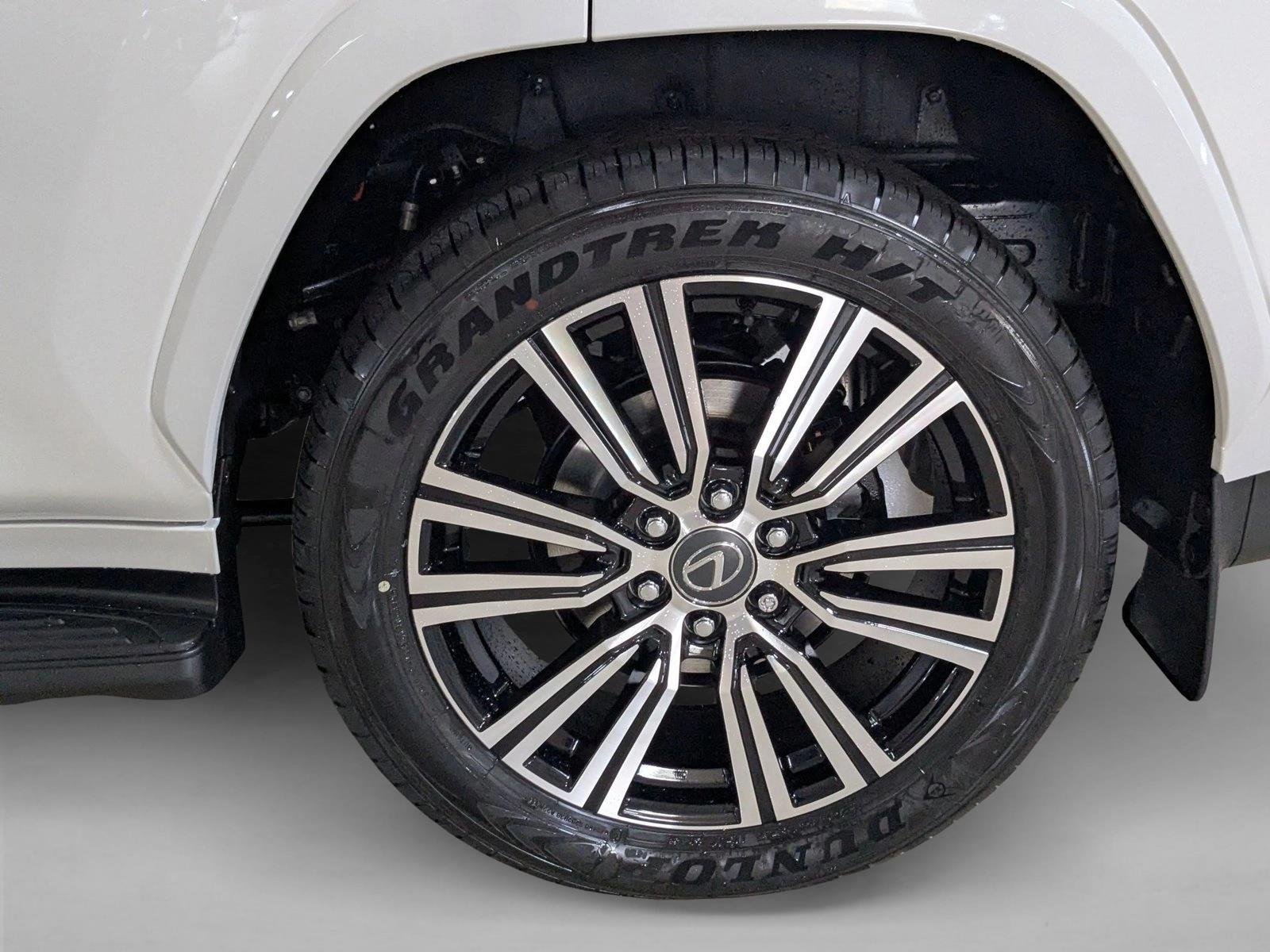 2026 Lexus LX 700h Luxury - Photo 9