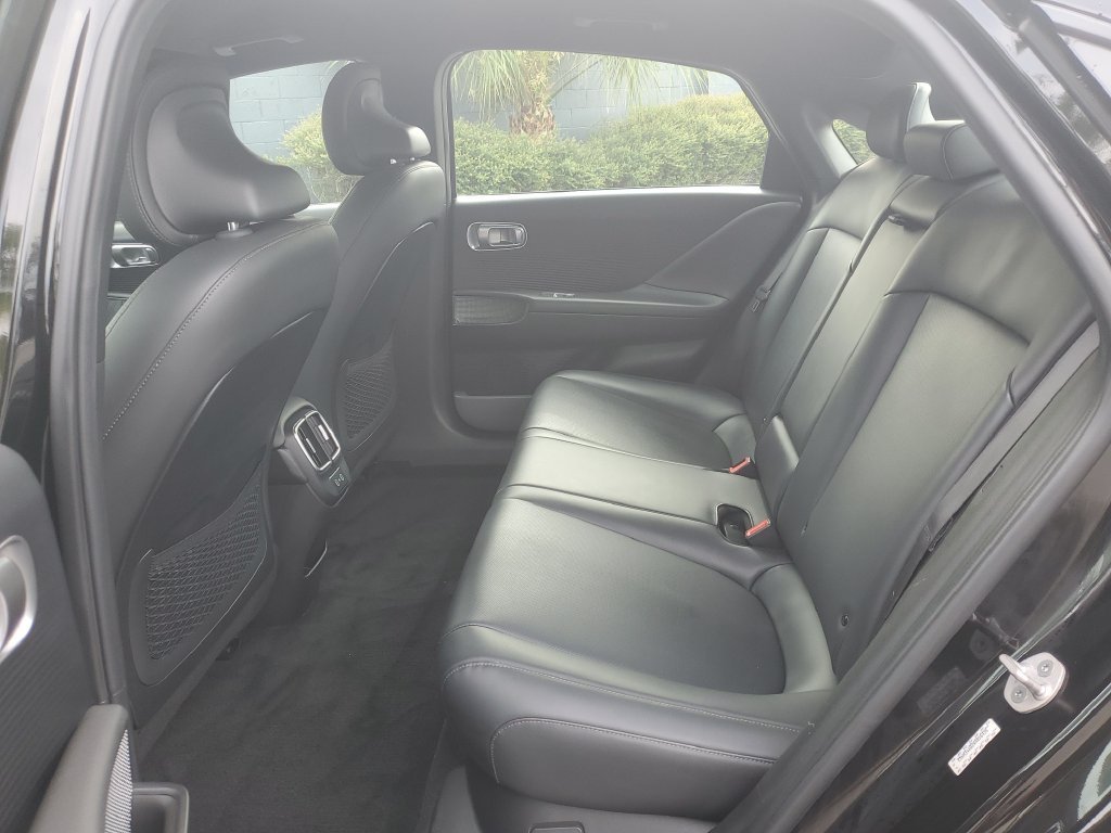 Used 2024 Black Hyundai SEL image 8