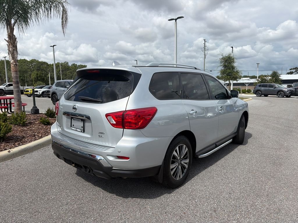 Used 2020 Silver Nissan SL image 7