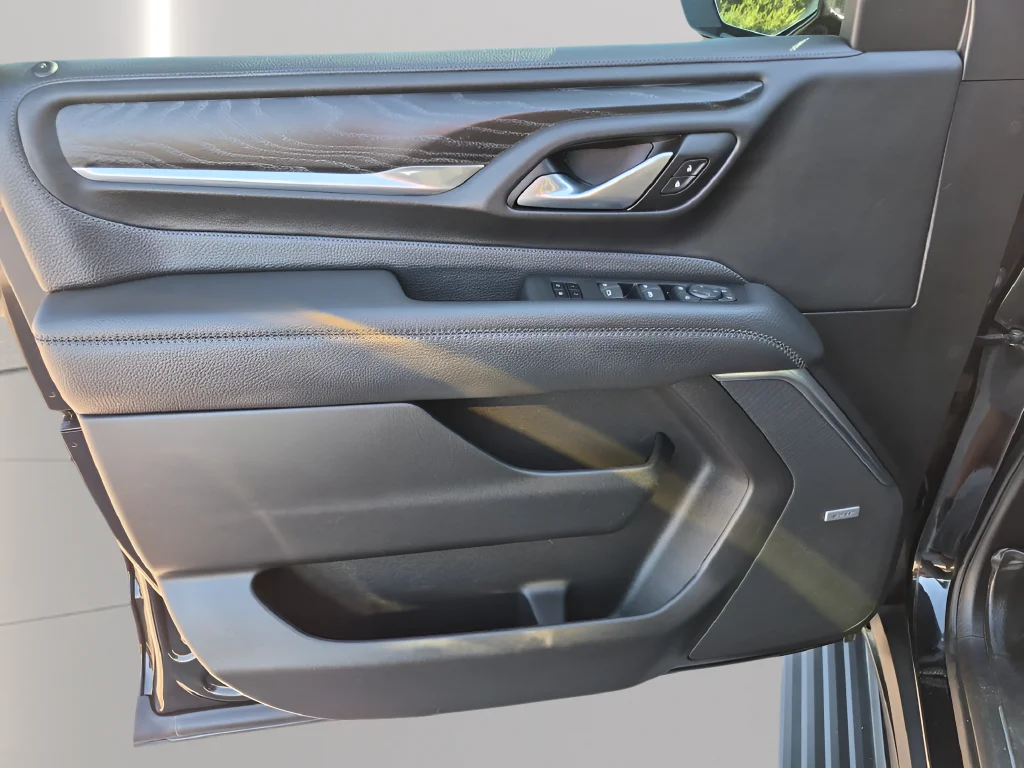 Used 2022 Black GMC Denali image 16