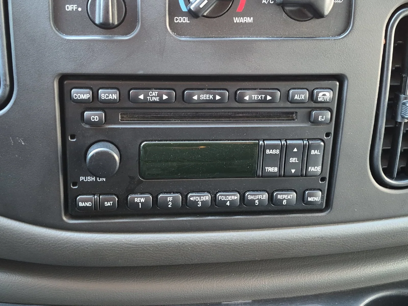 Used 2008 White Ford  image 17
