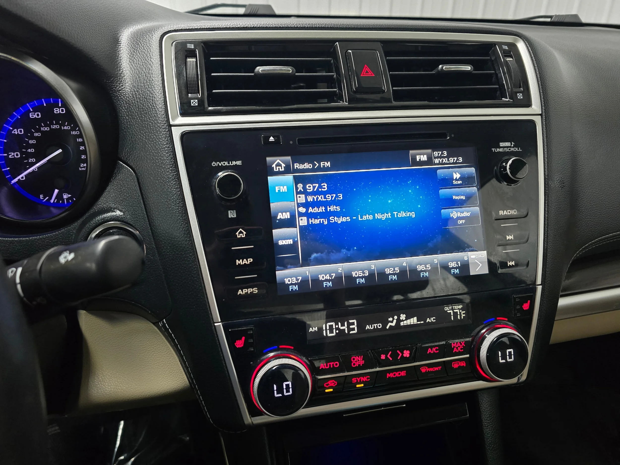 Used 2018 Dark Blue Pearl Subaru 2.5i Limited image 32