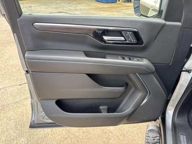 Used 2025 Sterling Gray Metallic Chevrolet Z71 image 43