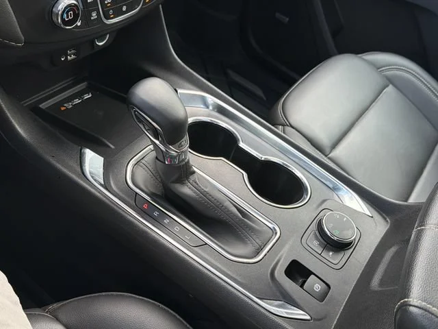 Used 2023 Mosaic Black Metallic Chevrolet LT Leather image 27