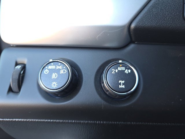 Used 2018 Beige Chevrolet Premier image 20